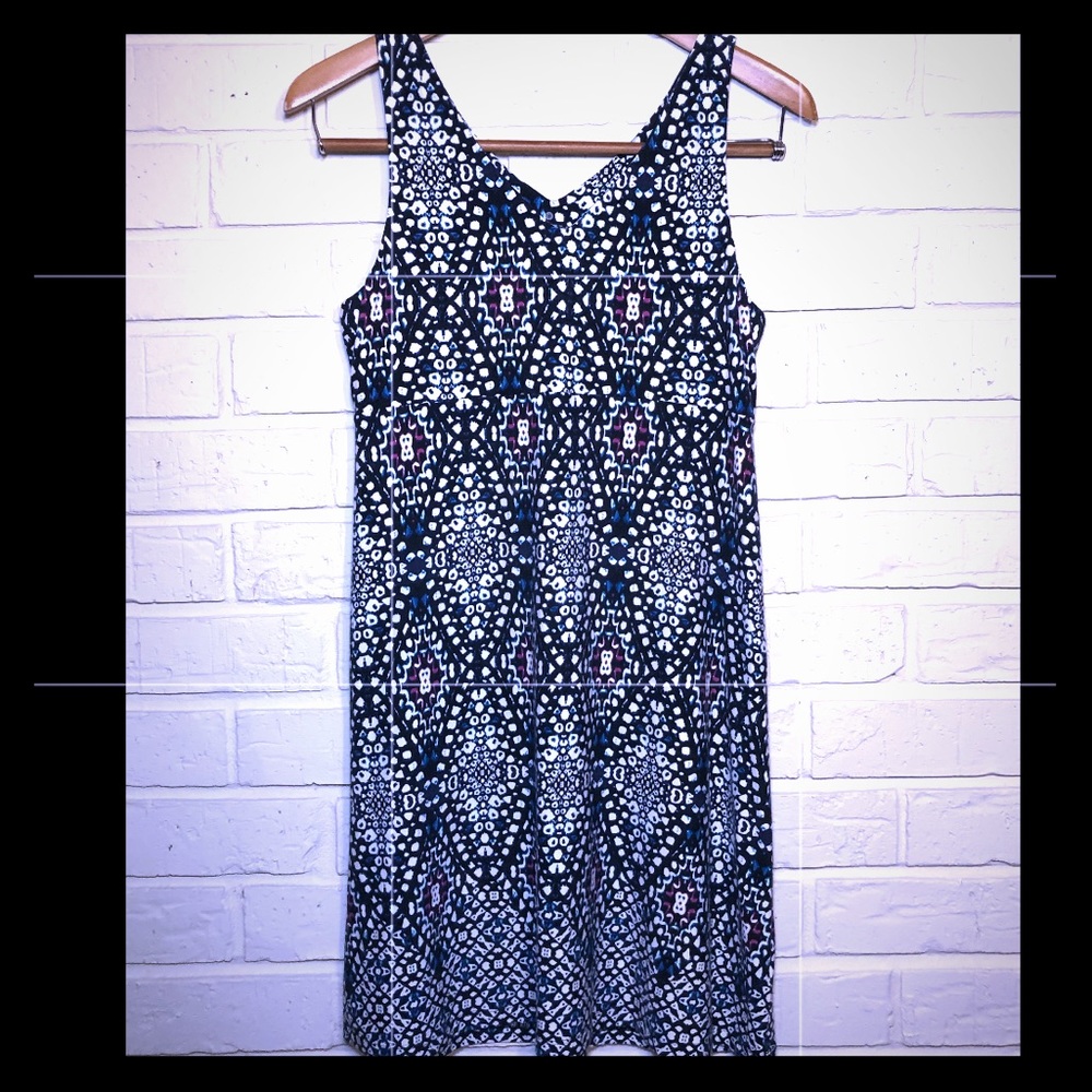 Athleta v-neck dress